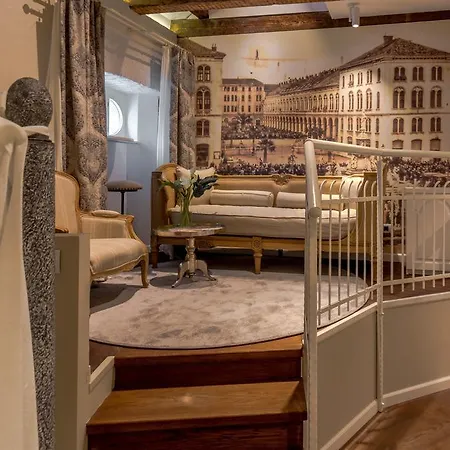 普罗库拉特7号豪华客房旅馆 招待所