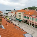 Procurator 7 Luxury Gostinjska kuća
